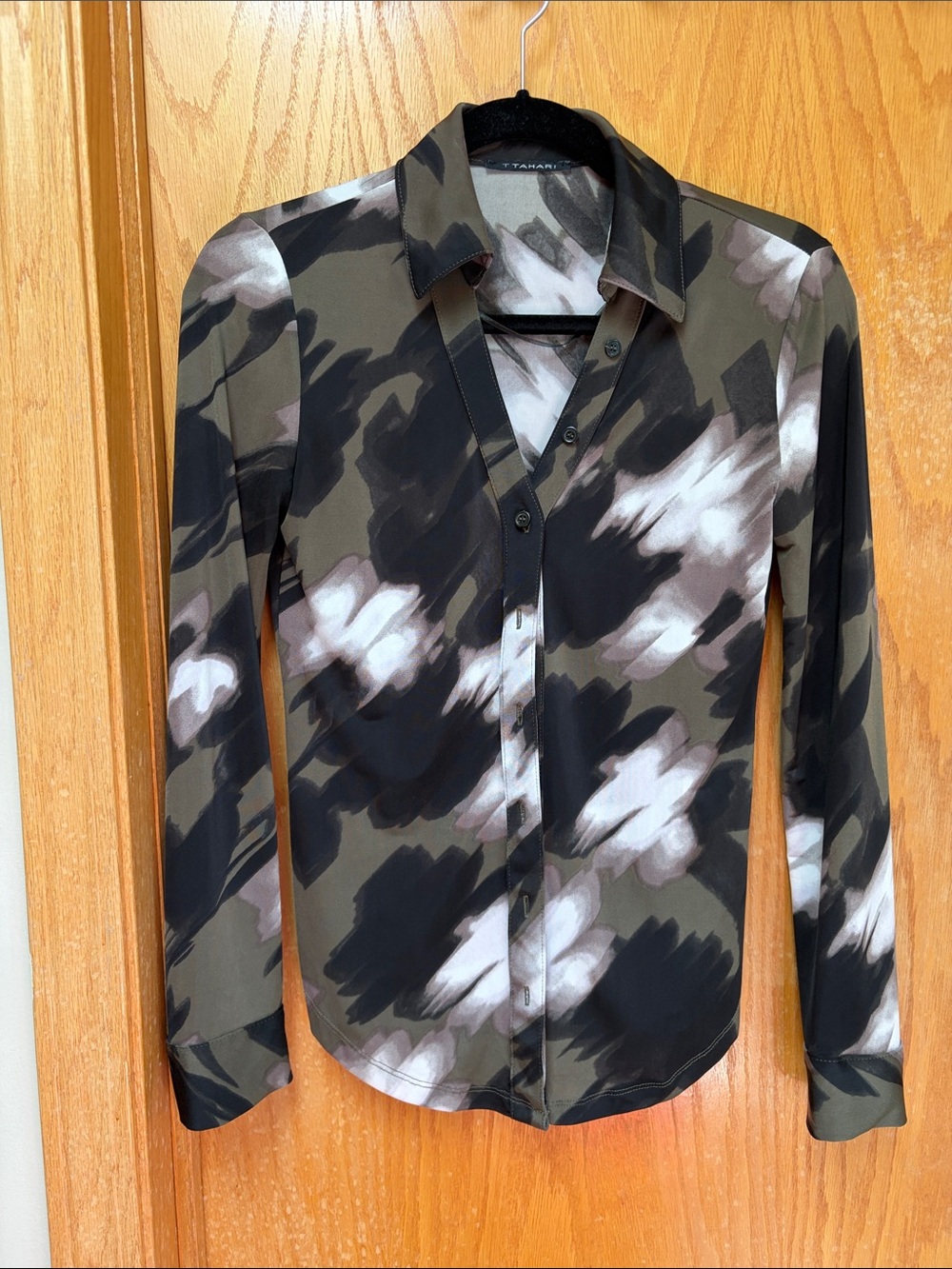 Tahari Olive Black White Abstract Brushstroke Button-Down Shirt